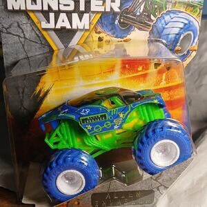 Monster Jam Alien Invasion Childlike Truck - Green and Bluek